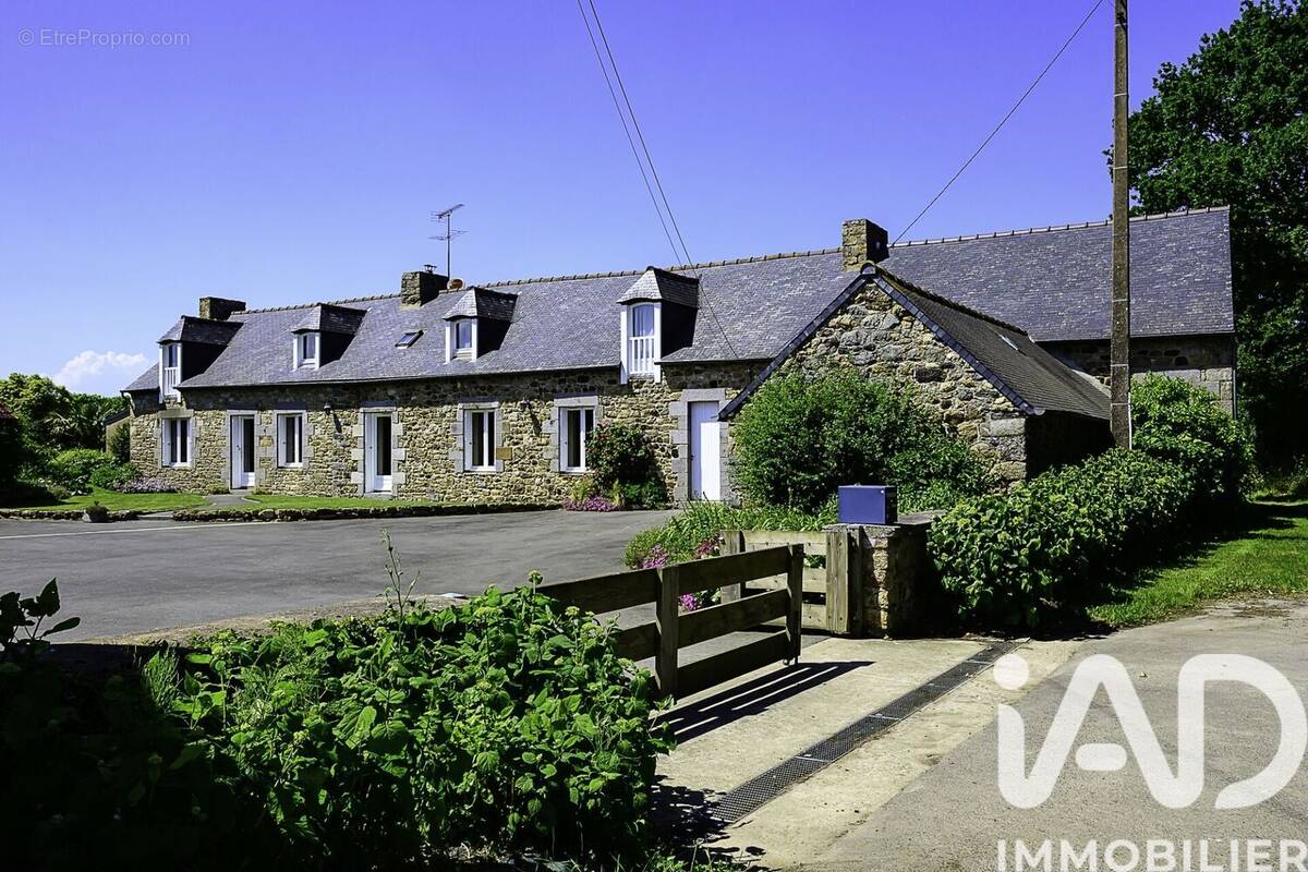 Photo 1 - Maison à PLANGUENOUAL