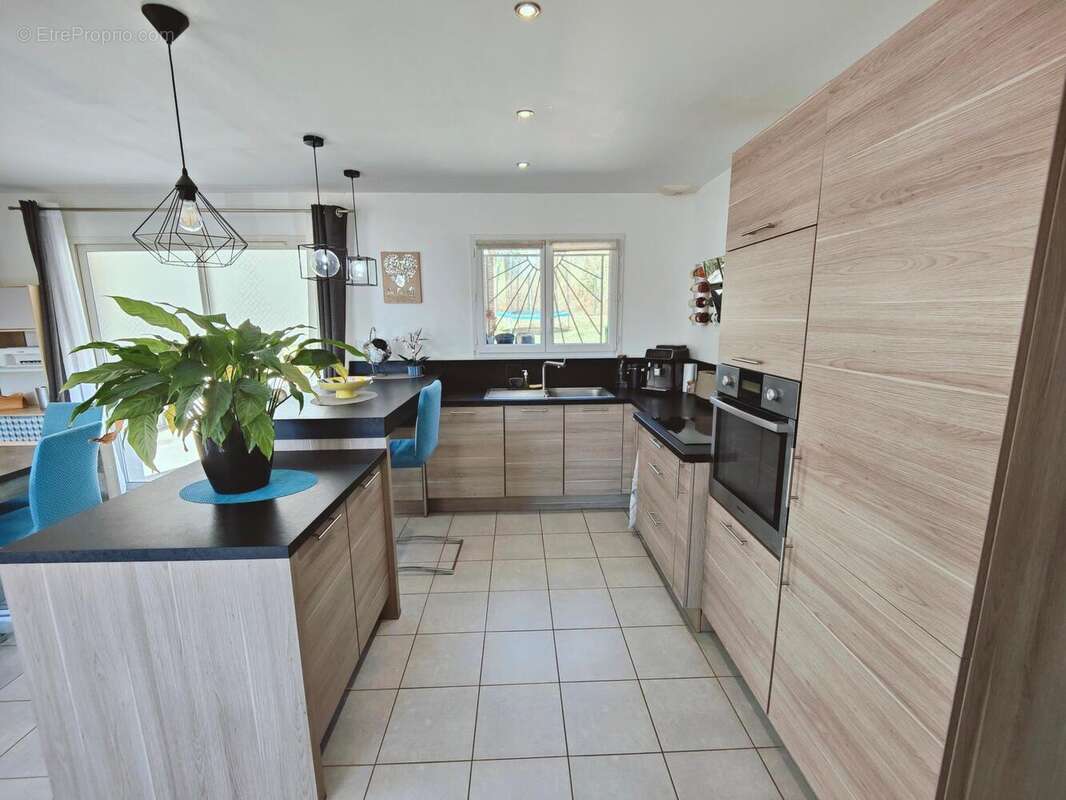 Maison 90 m² à La Sauve  - photo 2