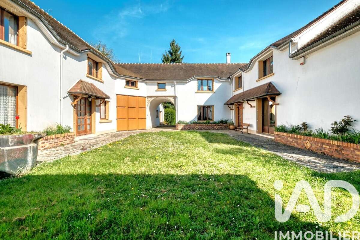 Photo 2 - Maison à ROZAY-EN-BRIE