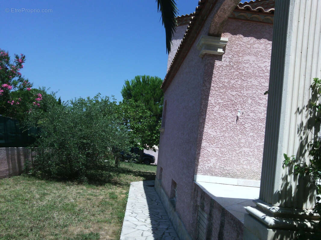 Maison à MEZEL