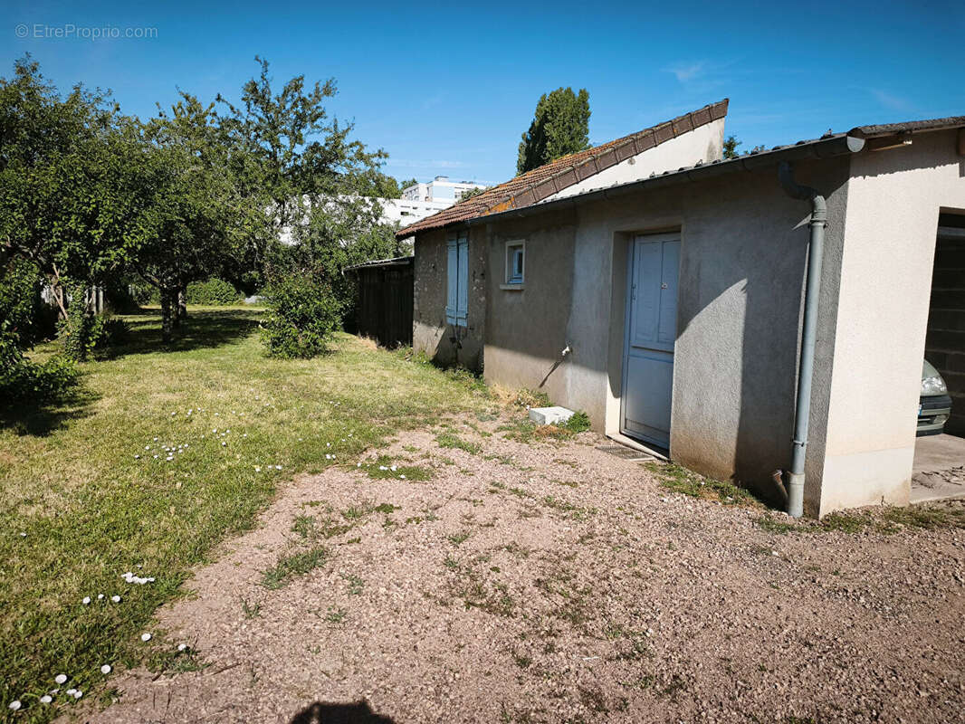 Maison à FOURCHAMBAULT