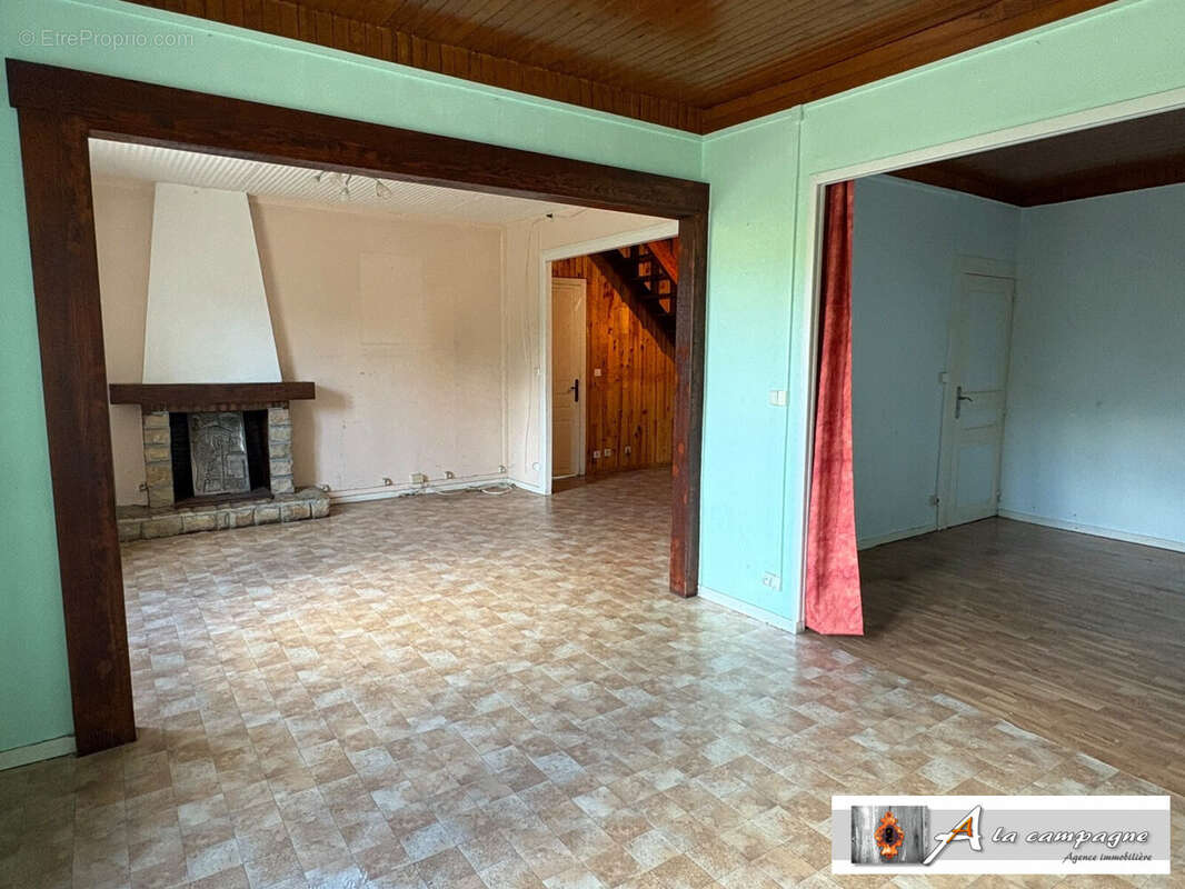 Maison 80 m² à Saint-Eloy-Les-Mines  - photo 4