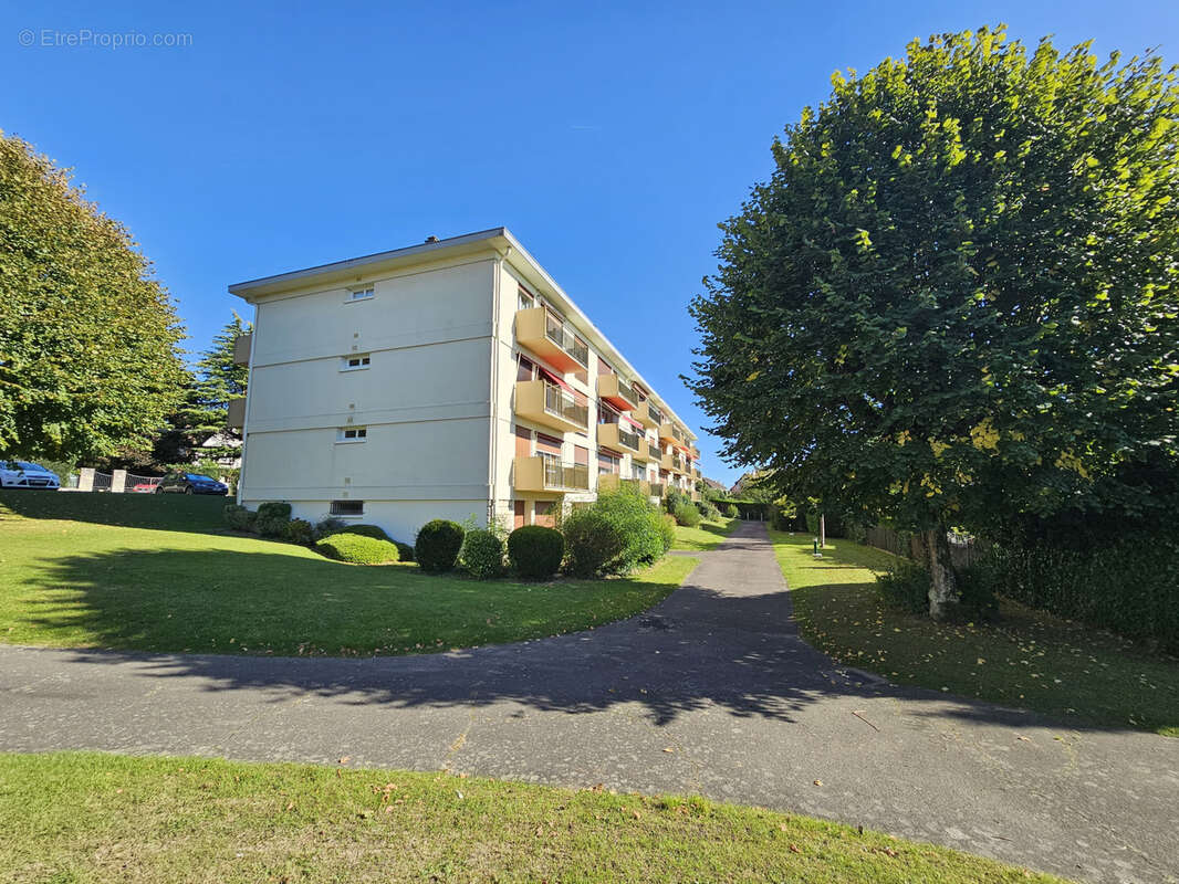 Appartement à DOURDAN