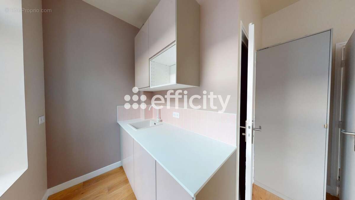 Appartement 166 m² à Roubaix  - photo 8