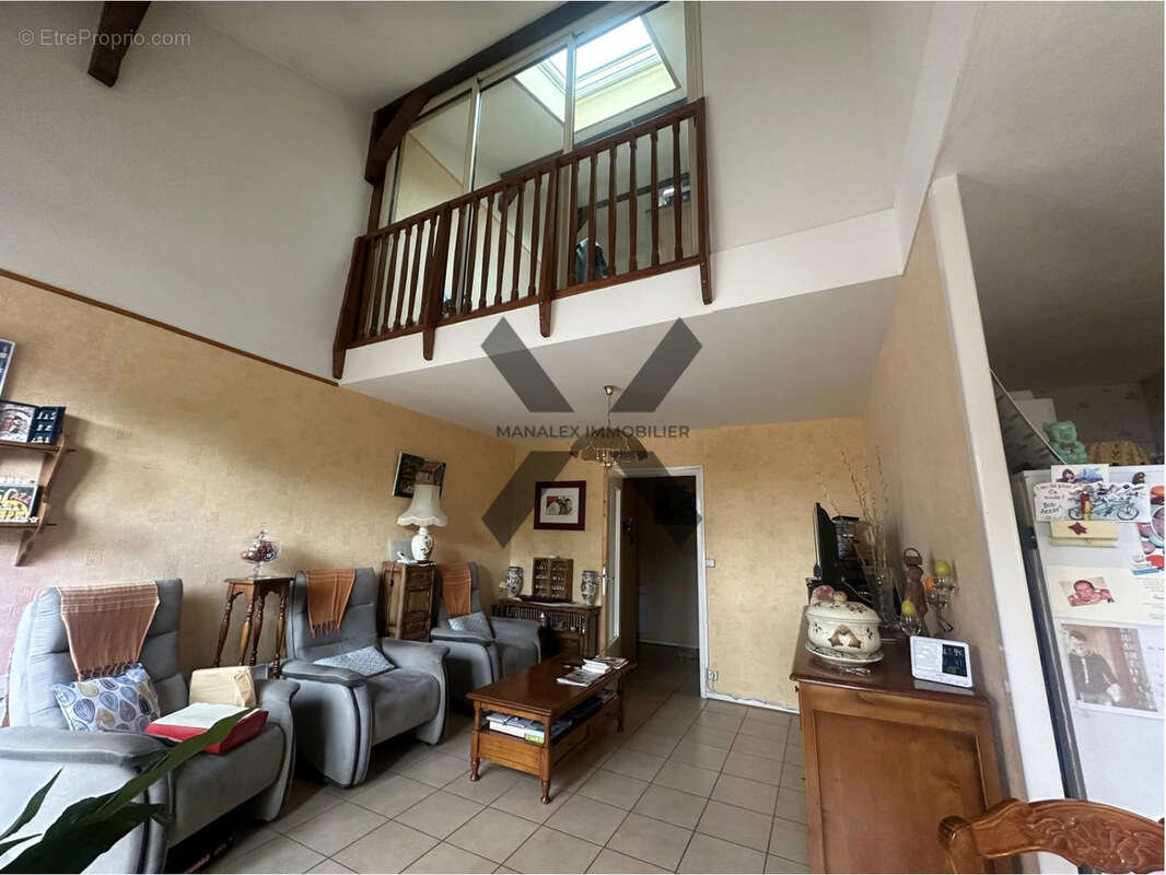 Appartement à RIORGES