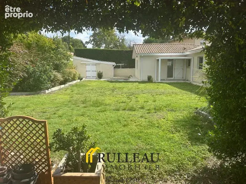 Propriete de style - environnement privilegie - vue degagee - photo 10