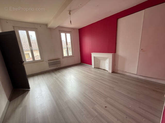 Appartement à MONTGUYON