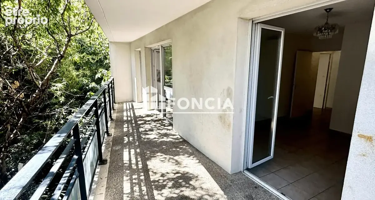 MARSEILLE - Appartement T2 avec Terrasse Ascenseur et Parking privé - Parfait état - photo 6