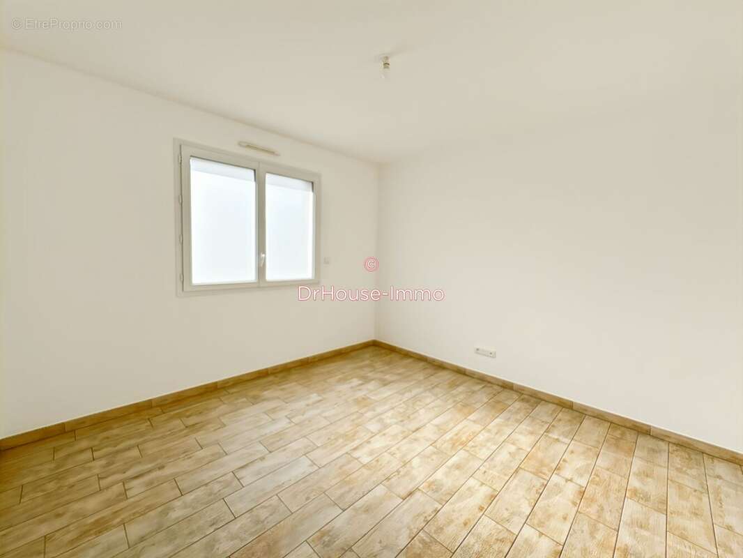 Maison à LA SUZE-SUR-SARTHE