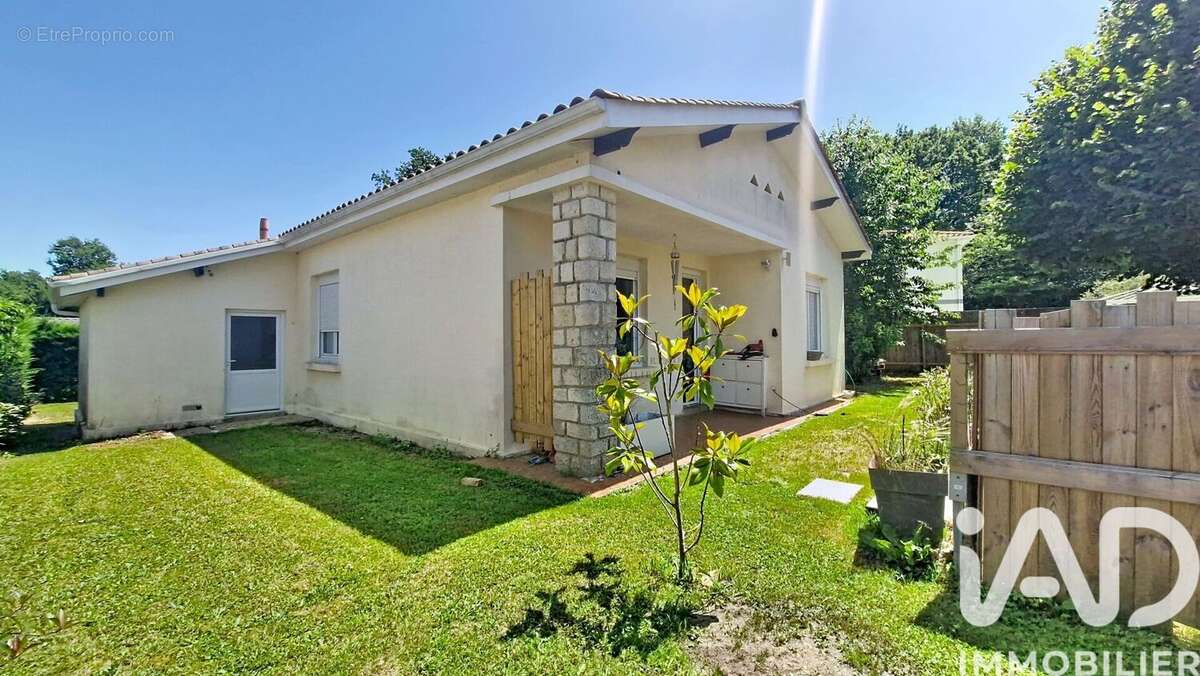 Photo 2 - Maison à FARGUES-SAINT-HILAIRE