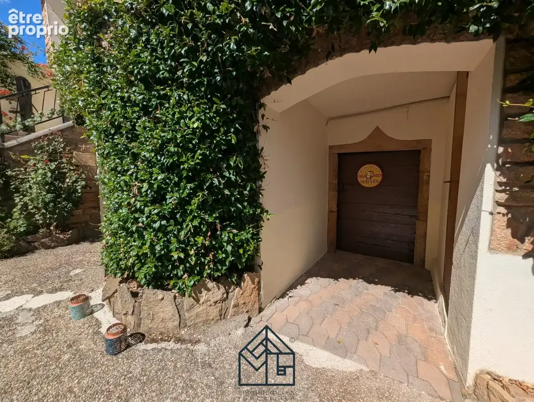 Chasselas   gîte de charme & maison   9 chambres   spa   salle de cinéma - photo 2