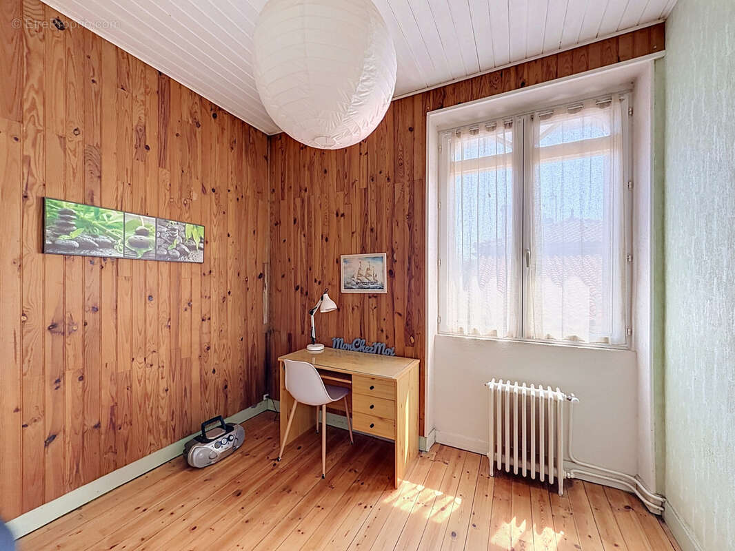 Maison de caractère des années 30   180 m2   Sireuil - photo 14