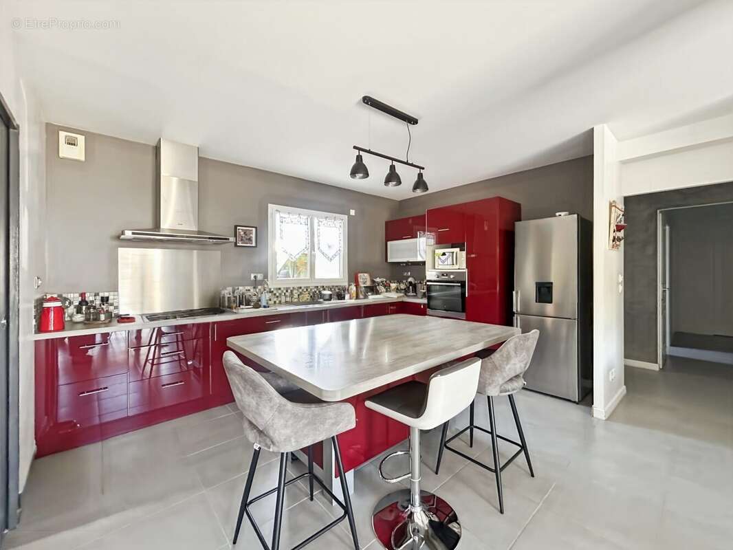 Maison 124 m² à L'isle-Jourdain  - photo 3