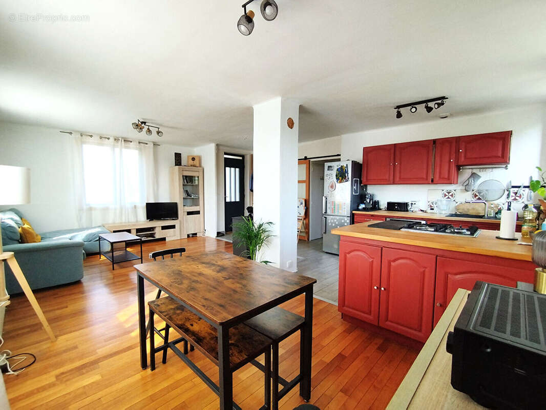 Maison à SAINT-PIERRE-DES-CORPS