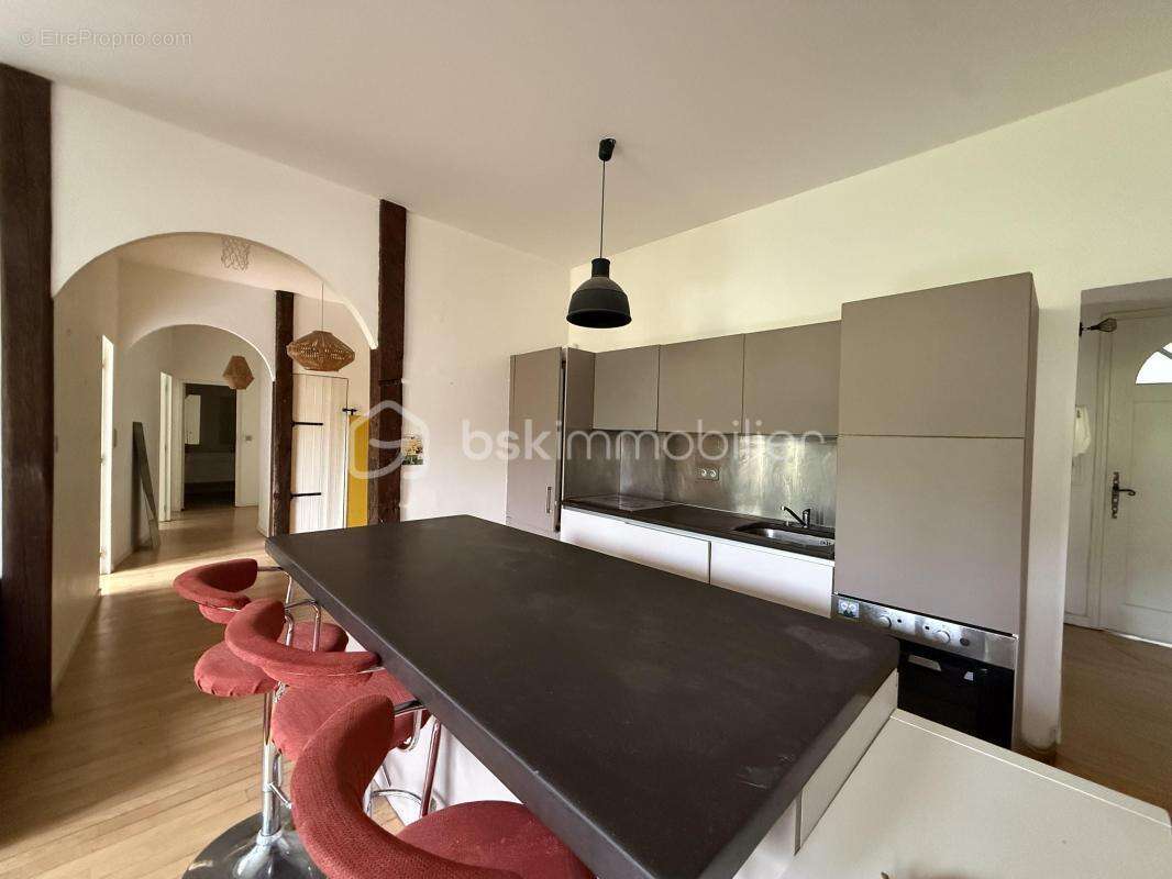Toulouse – Boulevard de la Gare – Appartement T4 de caractère de 97 m² avec boxe - photo 5