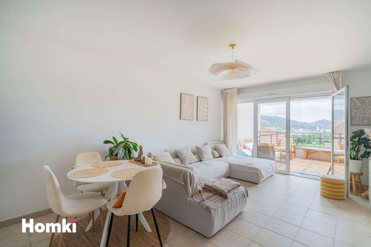 Appartement à MARSEILLE-12E