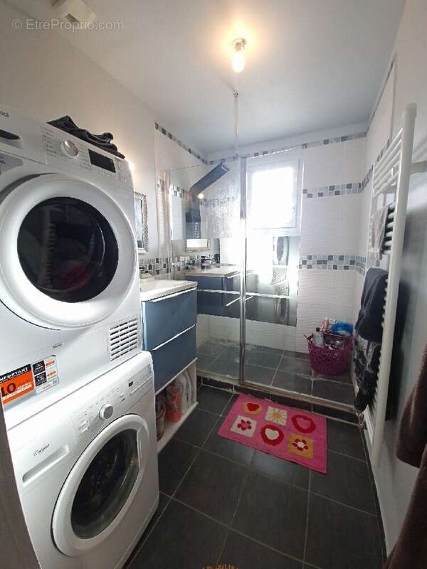 Maison à MOGNEVILLE