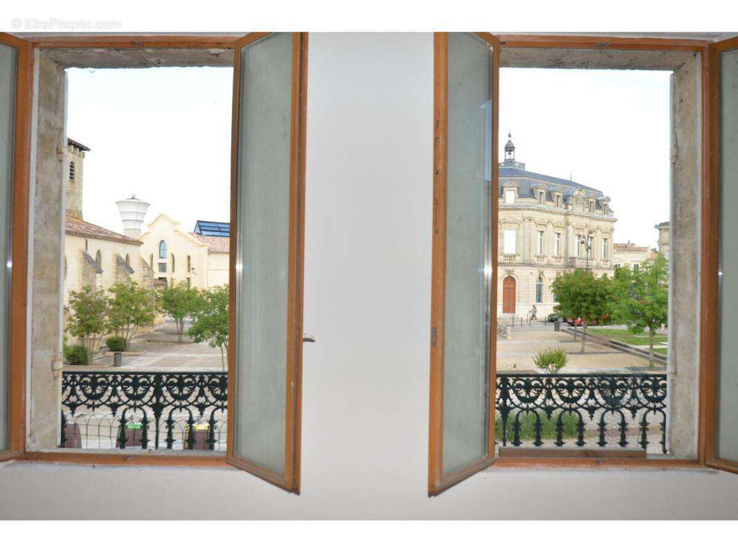 Appartement à COUTRAS