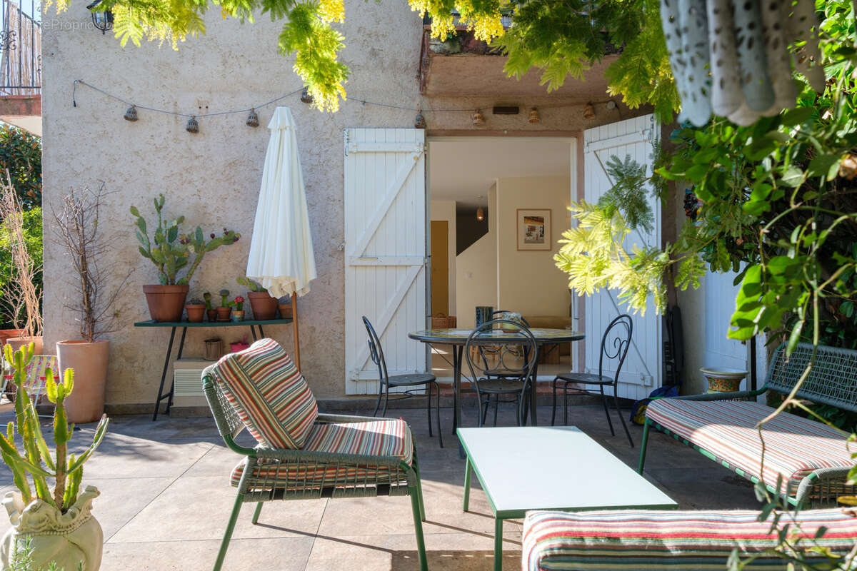 Maison à VILLENEUVE-LOUBET