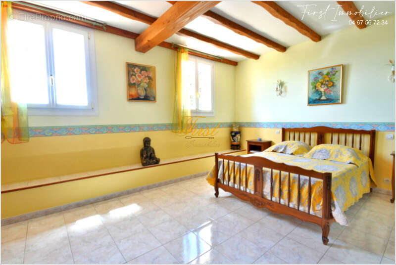 Entre Montpellier et Nimes , sur la commune de GALARGUES Villa F5 ( 4 chambres) sur 1250 m2 + piscine - photo 10