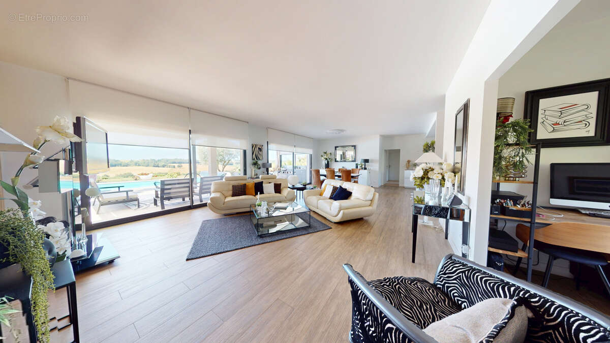 Maison T5 - 162m2 - A 5 min L'Isle Jourdain - photo 8