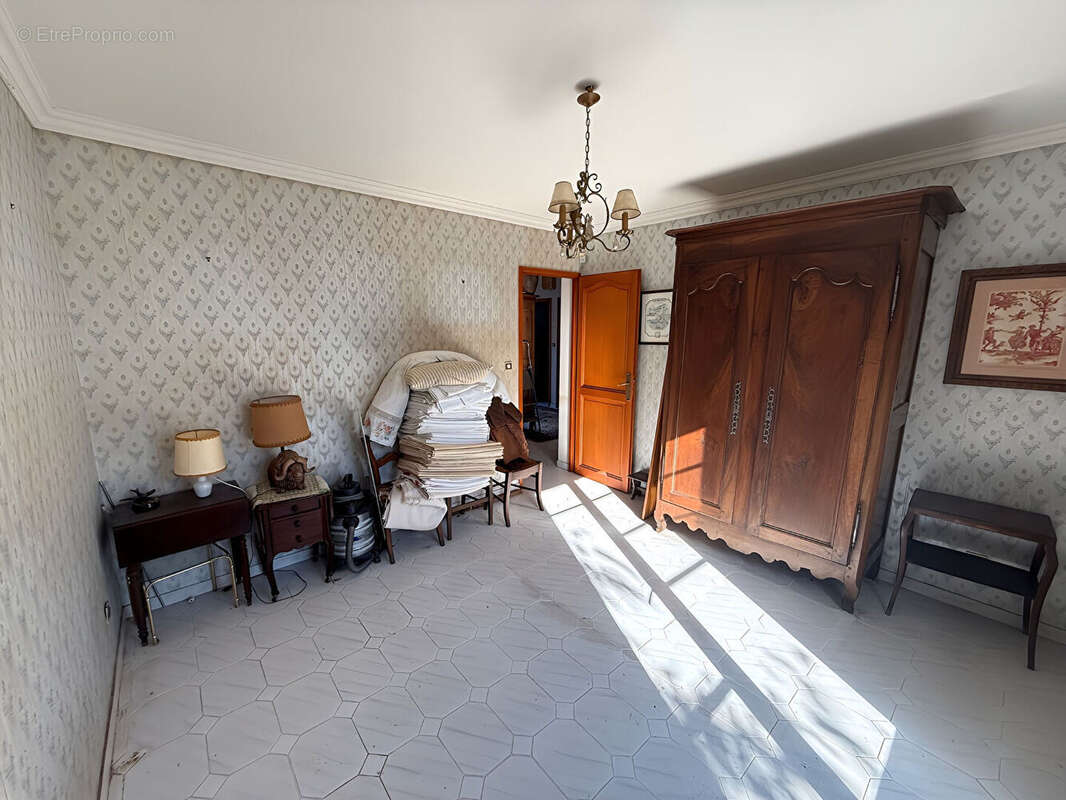 Maison à LES LOGES-EN-JOSAS