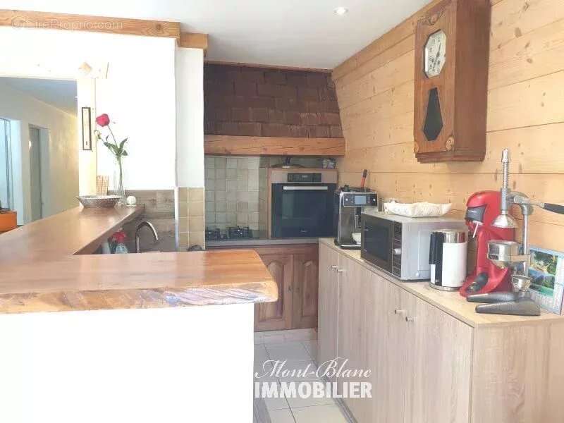Appartement à SAINT-GERVAIS-LES-BAINS
