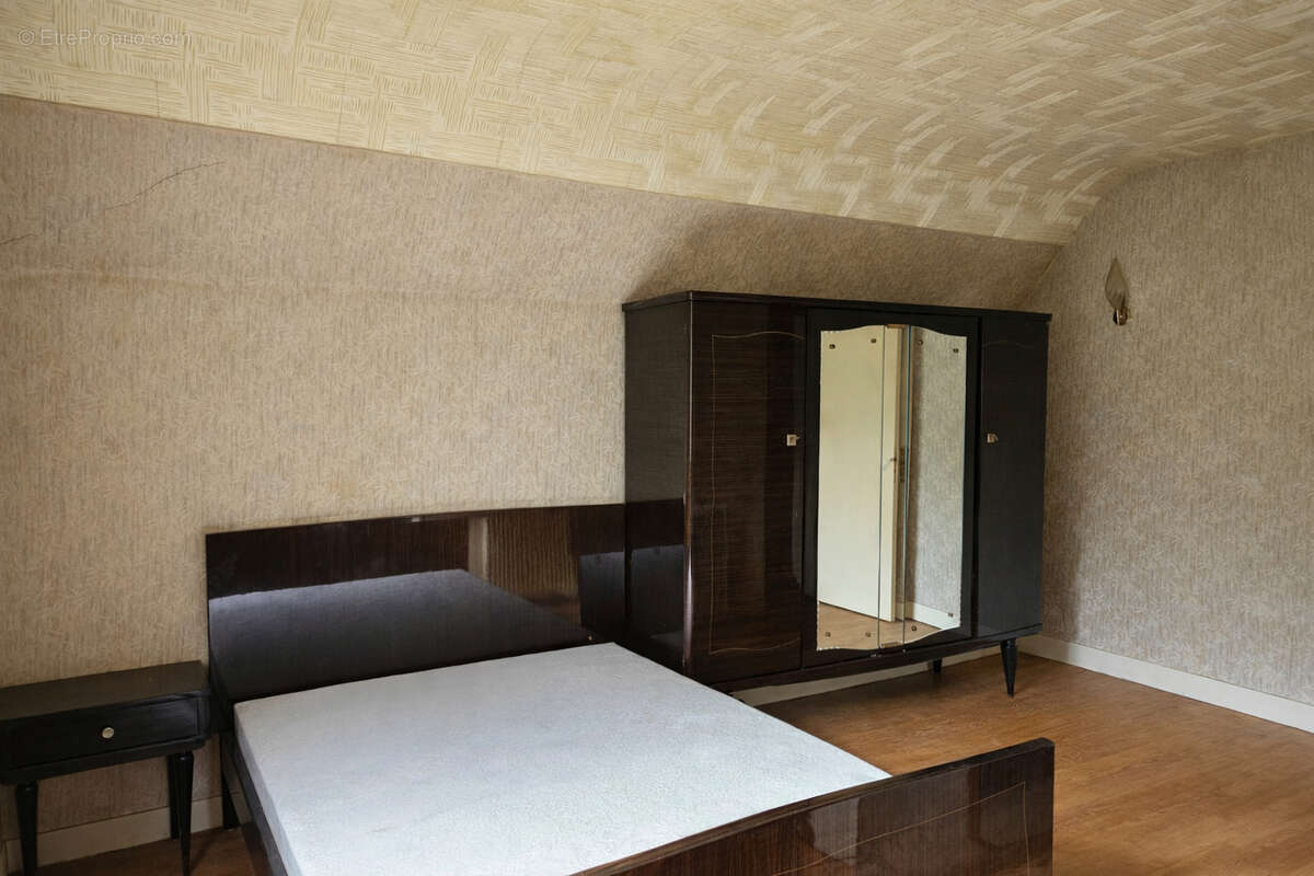 Maison 136 m² - 5 chambres - jardin - sous-sol - rouen mont gargan - photo 5
