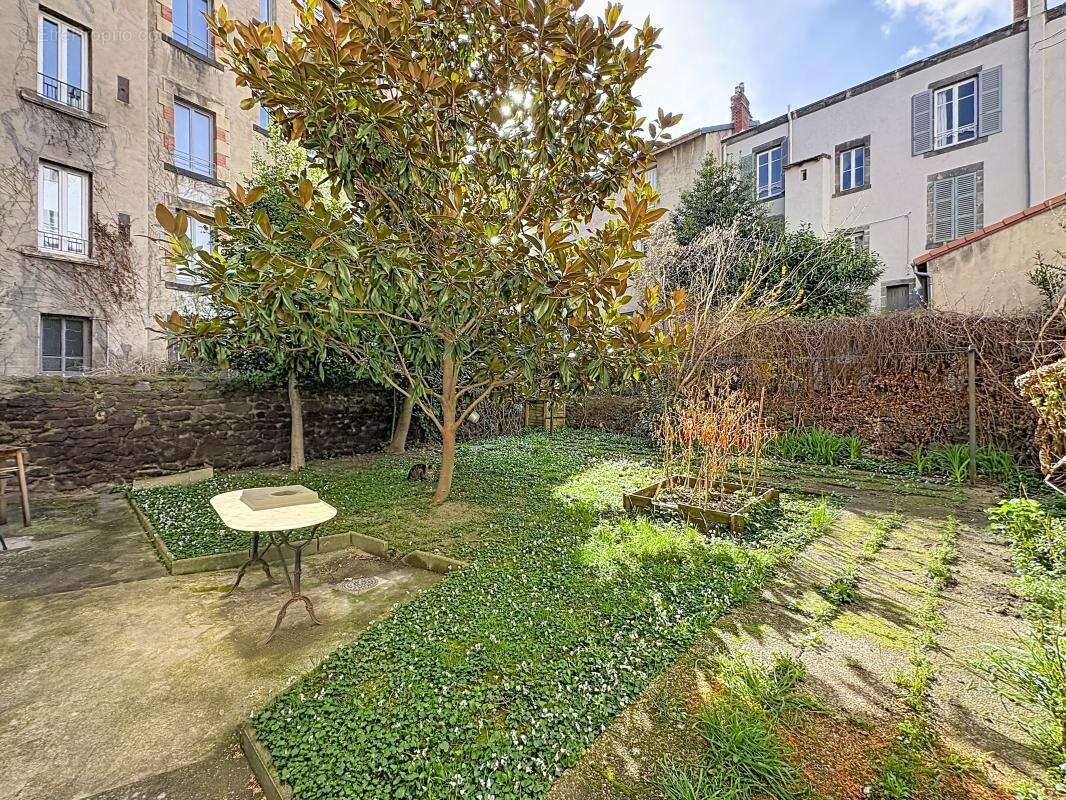Appartement à CLERMONT-FERRAND