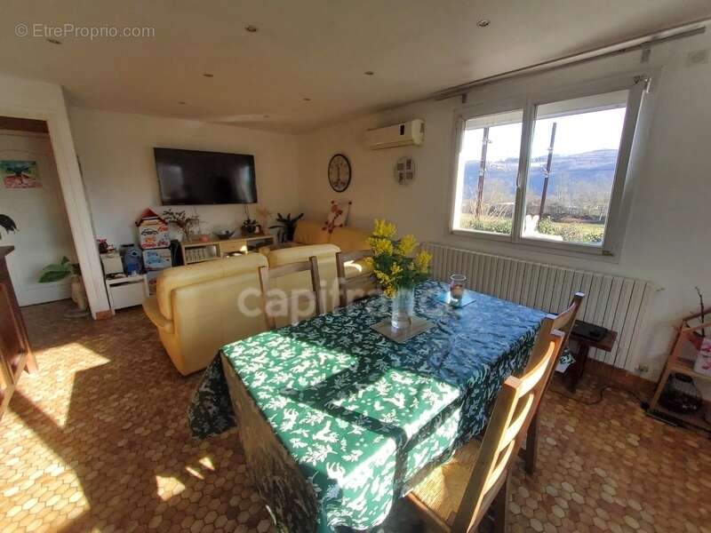 Maison à BELLEGARDE-SUR-VALSERINE