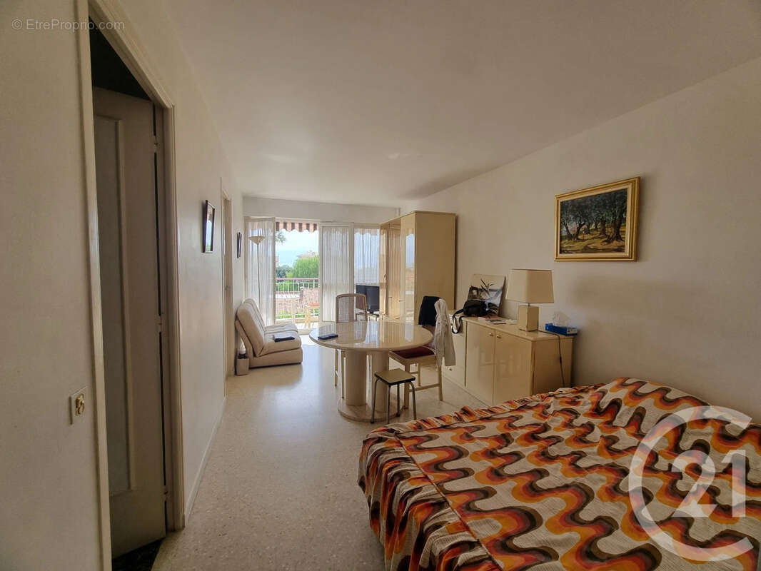Appartement à ROQUEBRUNE-CAP-MARTIN