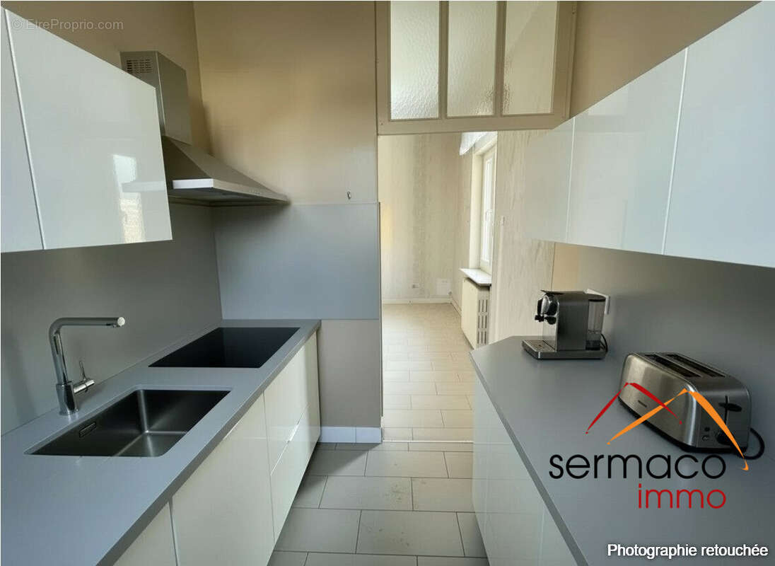 Cuisine retouchée avec l'IA - Maison à SARREGUEMINES