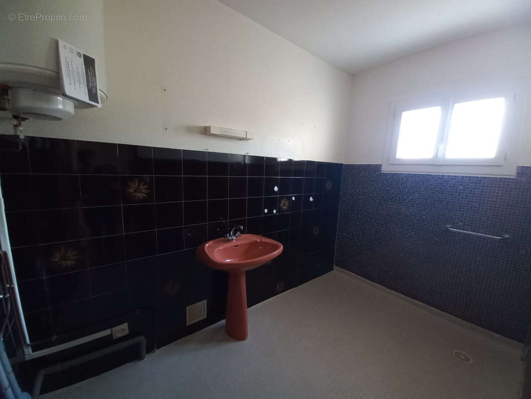 Maison à TRIE-SUR-BAISE