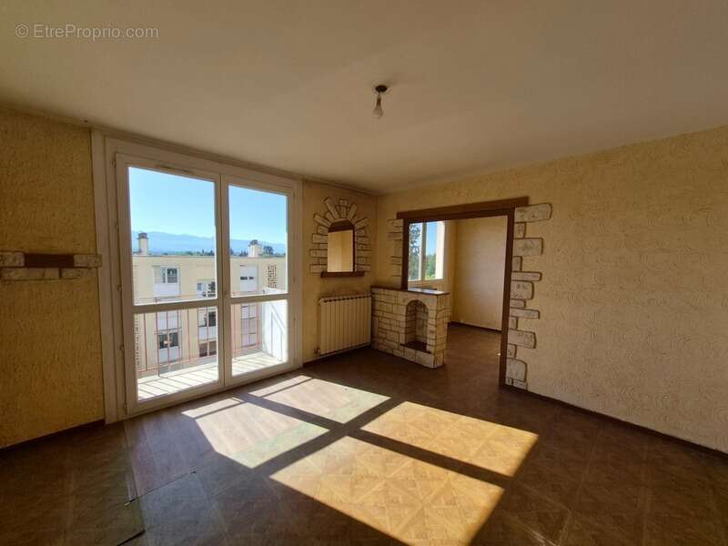 Appartement à ROMANS-SUR-ISERE