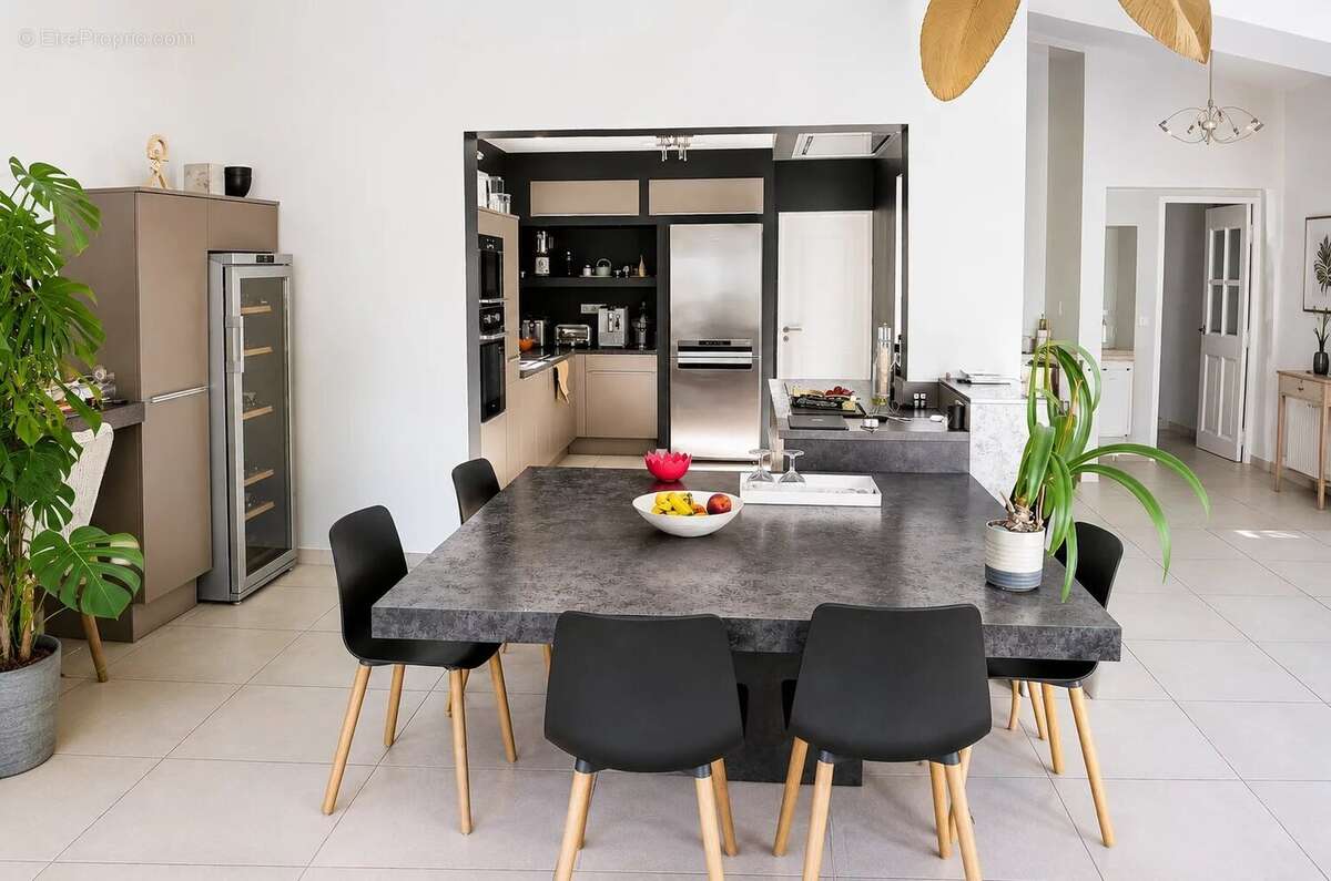 Maison à VILLENEUVE-LES-AVIGNON