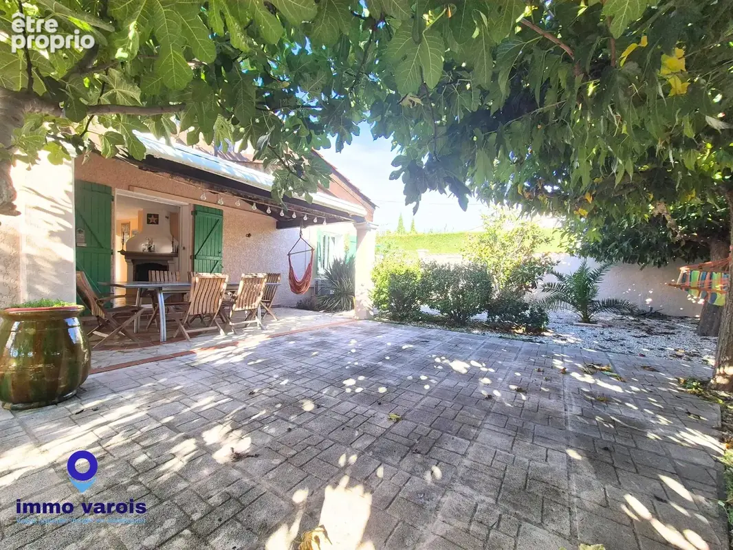 PIGNANS - Villa de 6 pièces d'env. 138 m2 de plain-pied   Piscine, garage - photo 6