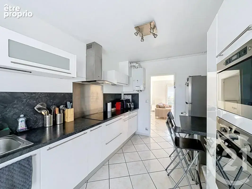 Appartement 4 pièces 76 m² à vendre à Saint-Fons (69190) - photo 16