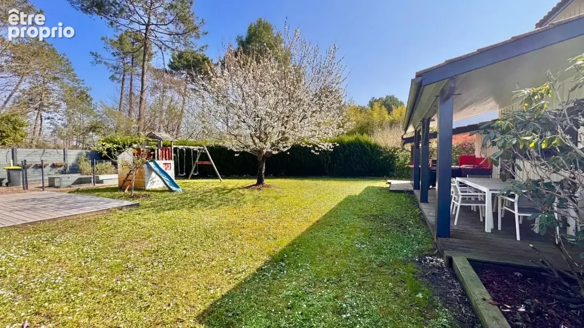 Villa bois en lisiere de forêt avec piscine et jacuzzi - photo 4