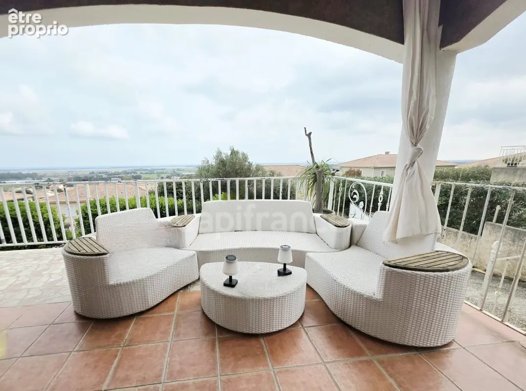 Vue mer – Villa d’architecte avec piscine – 6 pièces – Hauteurs de Biguglia - photo 3
