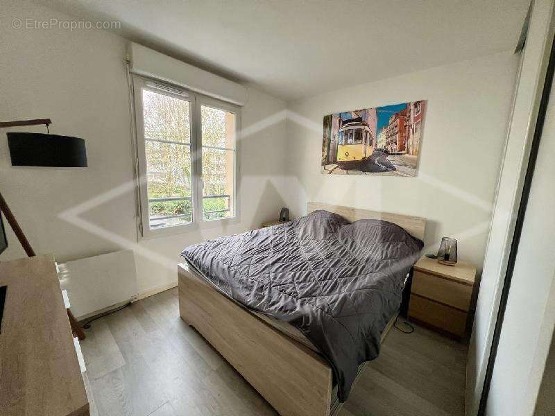 Appartement à COMBS-LA-VILLE