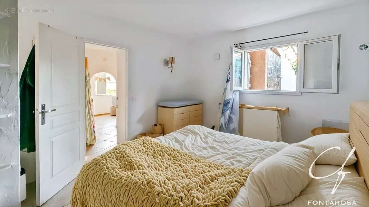 Saint-Raphael exclusivité maison divisée en 2 appartements - photo 16