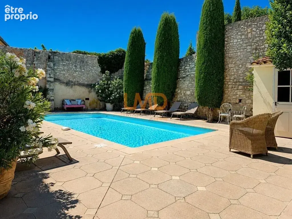 Ancien moulin du 17ème siècle avec piscine et dépendances - photo 2