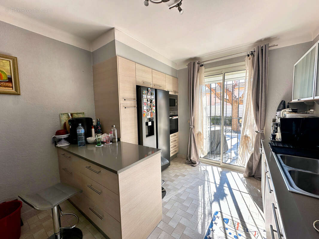 Maison à VILLENEUVE-LA-RIVIERE