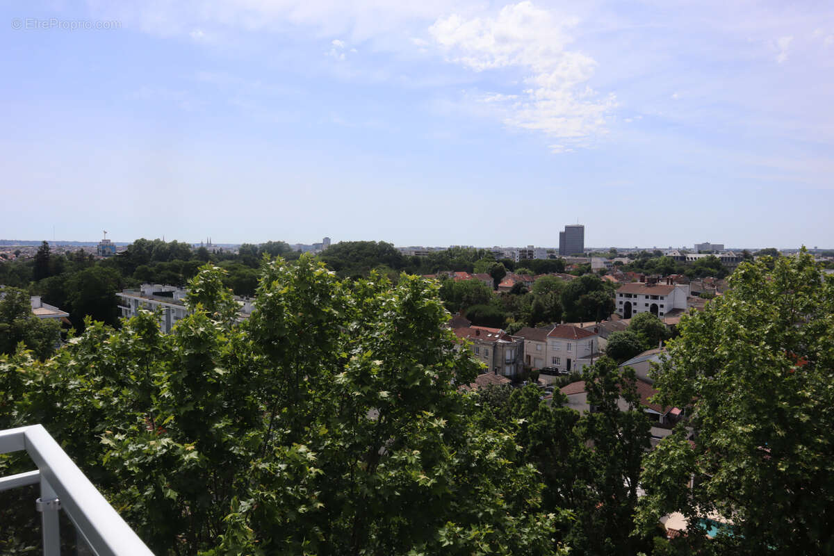 Exclusif - cauderan - parc bordelais - t5 avec grand balcon - cave et parking - photo 15