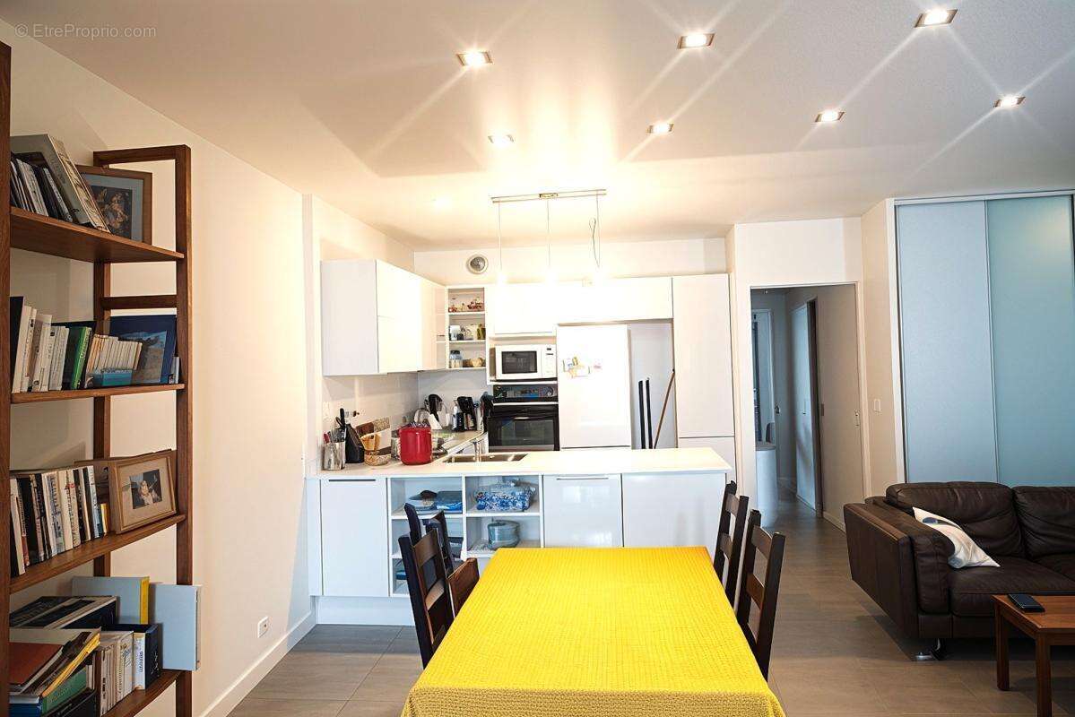 Appartement à IVRY-SUR-SEINE