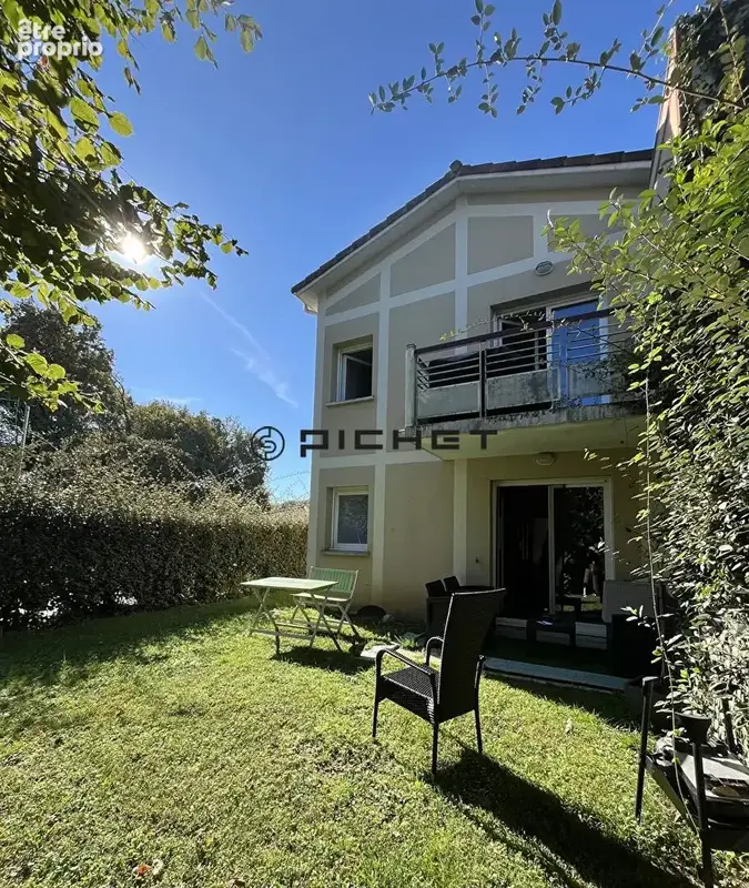 Appartement à SAINT-PIERRE-DU-MONT