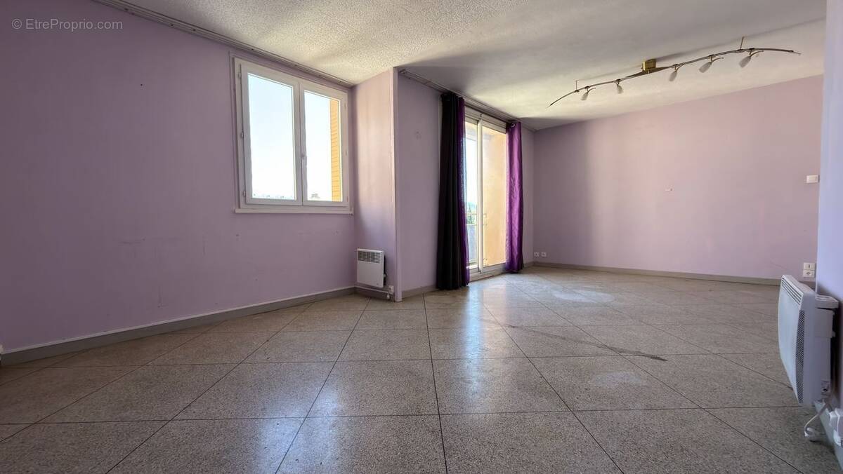 Appartement à MARSEILLE-10E