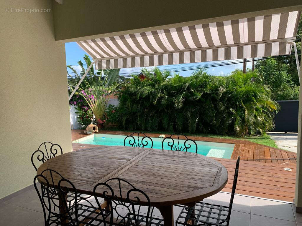 Maison à SAINTE-ANNE