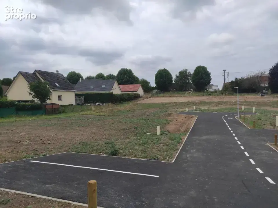 Terrain à LES DAMPS