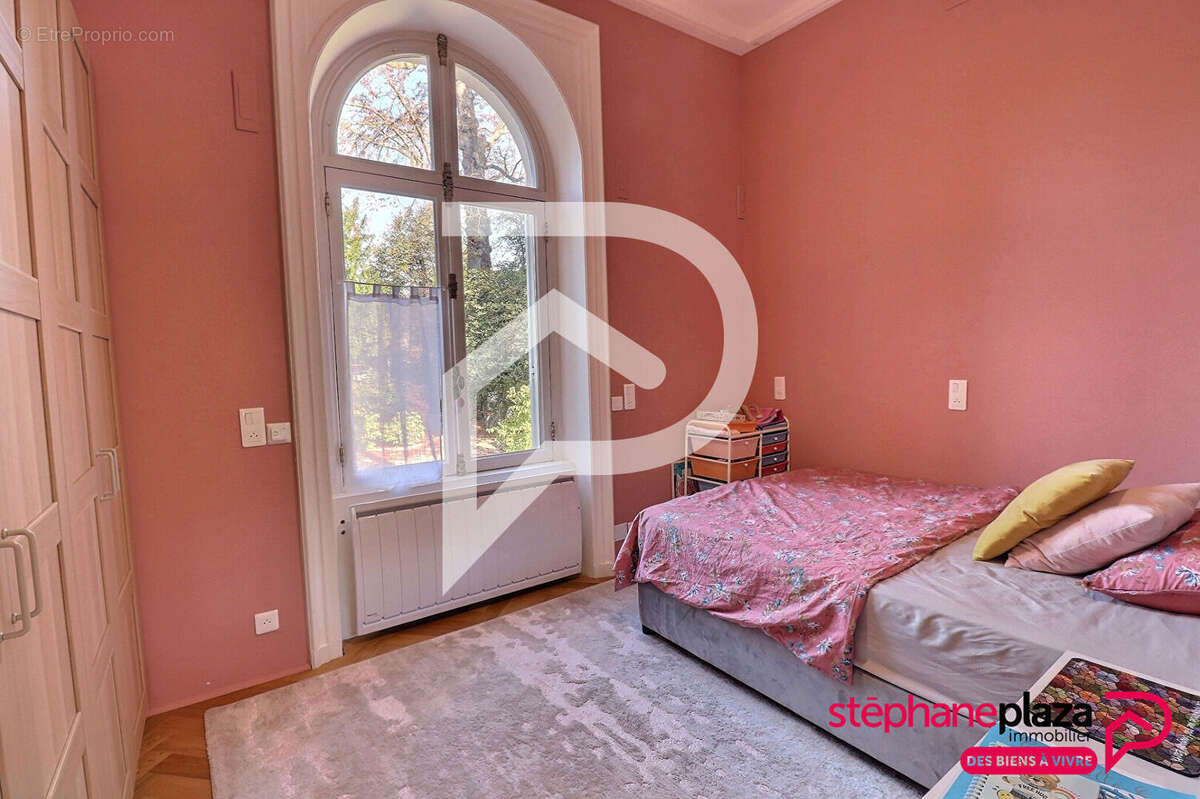 Maison à MAISONS-LAFFITTE